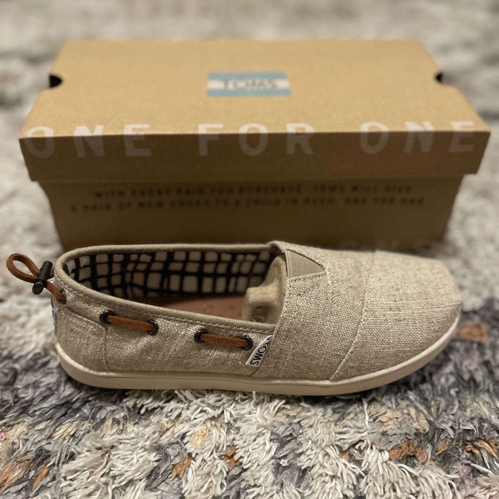 Toms